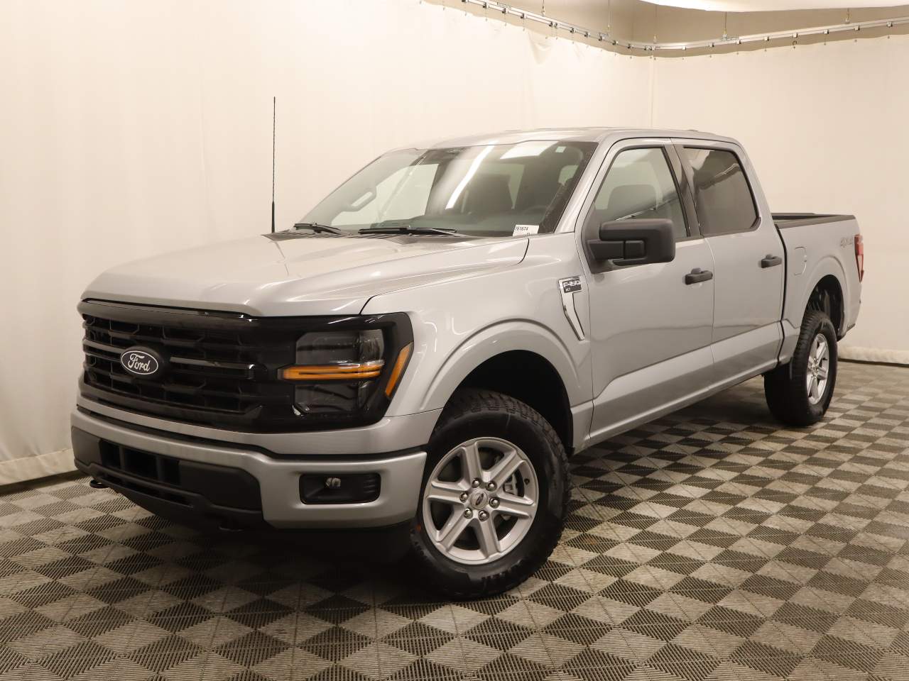 2026 Ford F-150 SuperCrew XLT