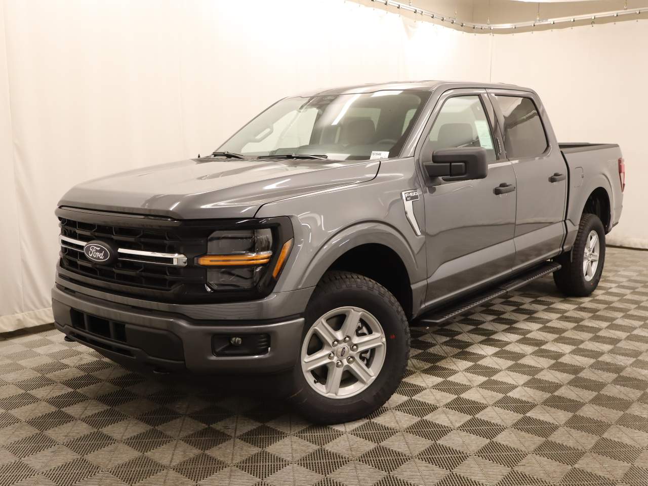 2026 Ford F-150 SuperCrew XLT