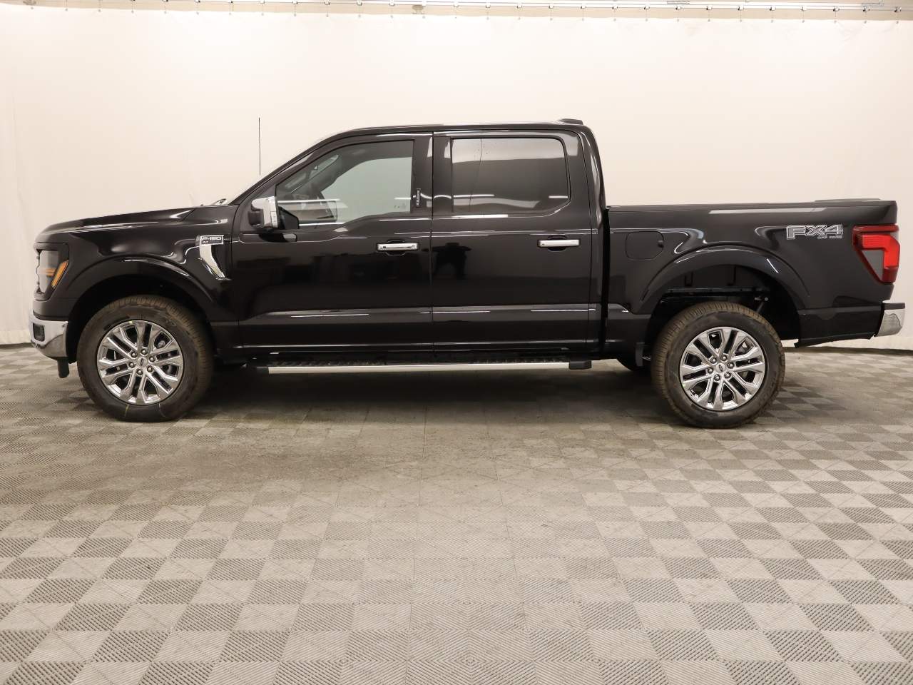 2024 Ford F-150 SuperCrew XLT