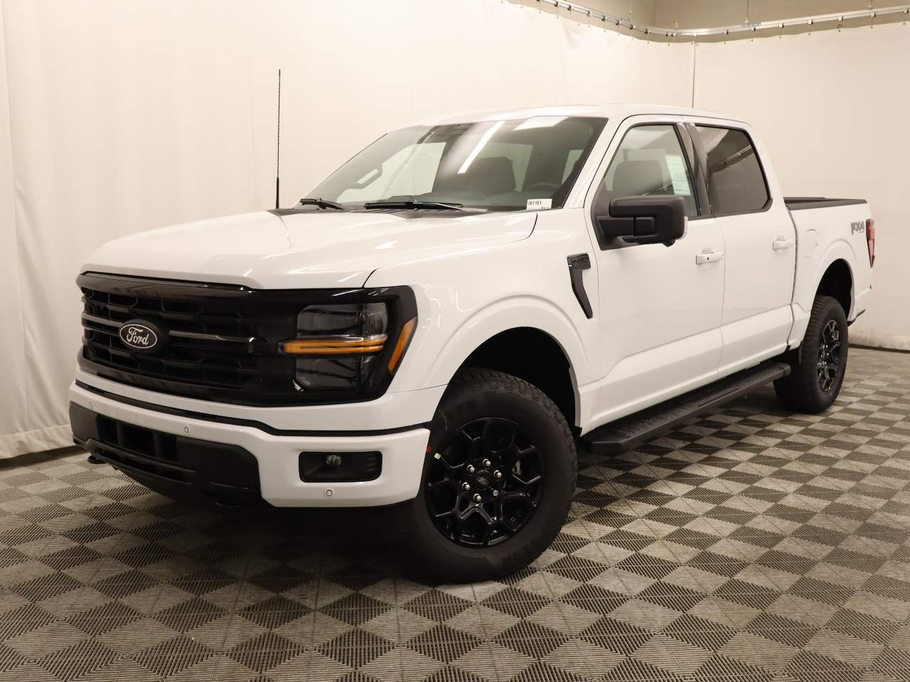 2026 Ford F-150 SuperCrew XLT