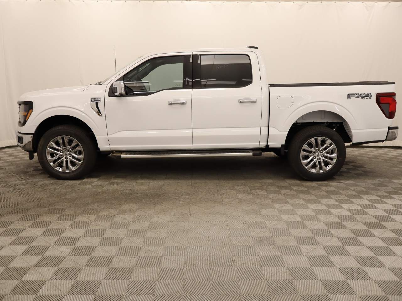 2024 Ford F-150 SuperCrew XLT