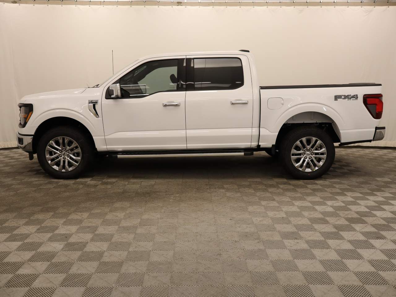 2024 Ford F-150 SuperCrew XLT