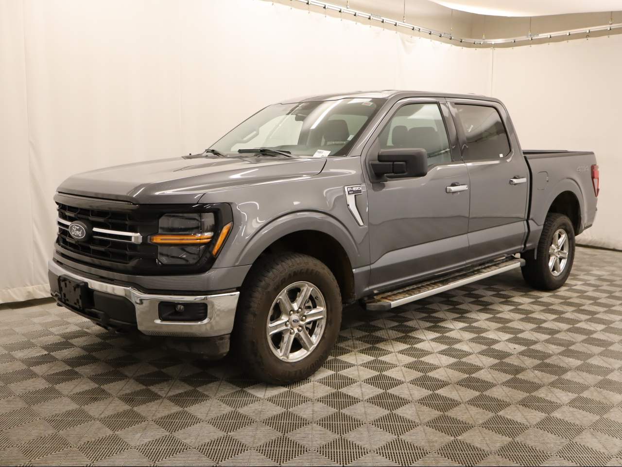 2025 Ford F-150 XLT Crew Cab