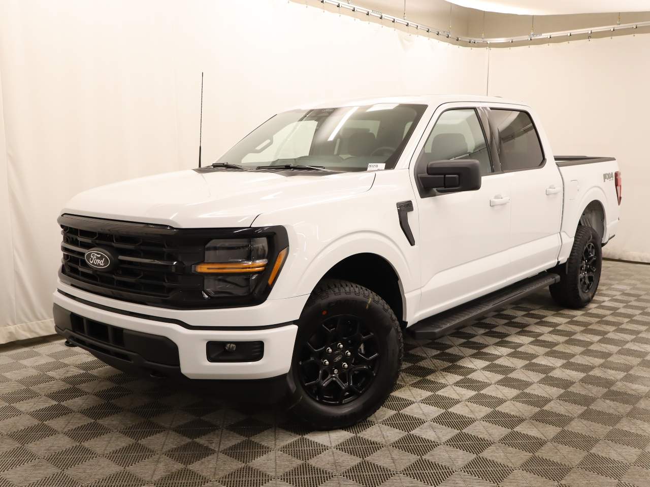 2026 Ford F-150 SuperCrew XLT