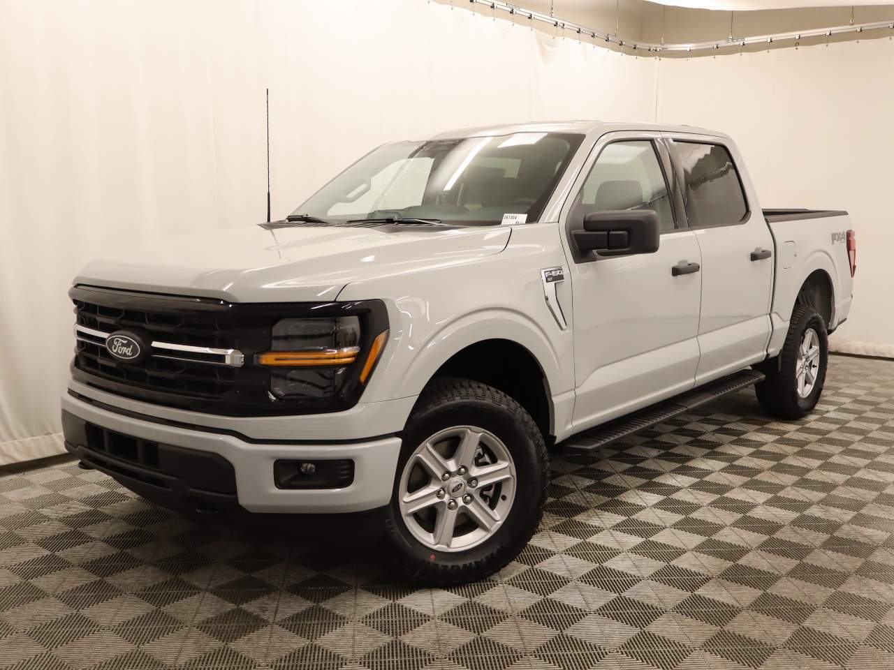 2026 Ford F-150 SuperCrew XLT