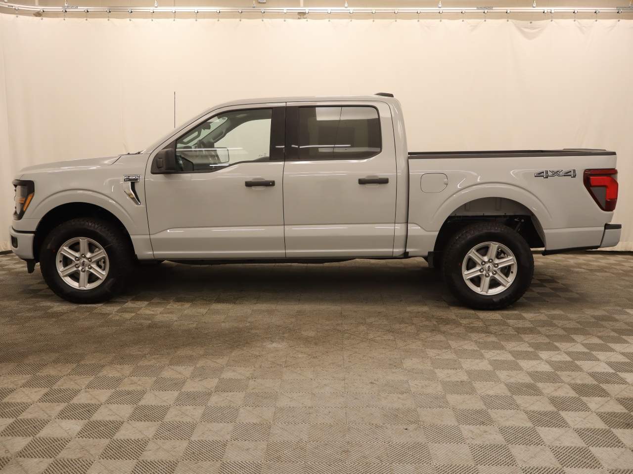 2026 Ford F-150 SuperCrew XLT