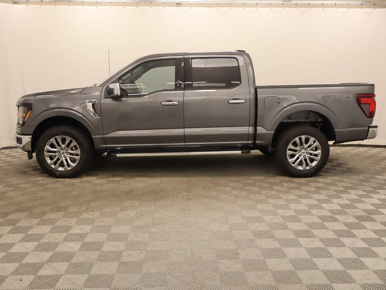 2024 Ford F-150 SuperCrew XLT