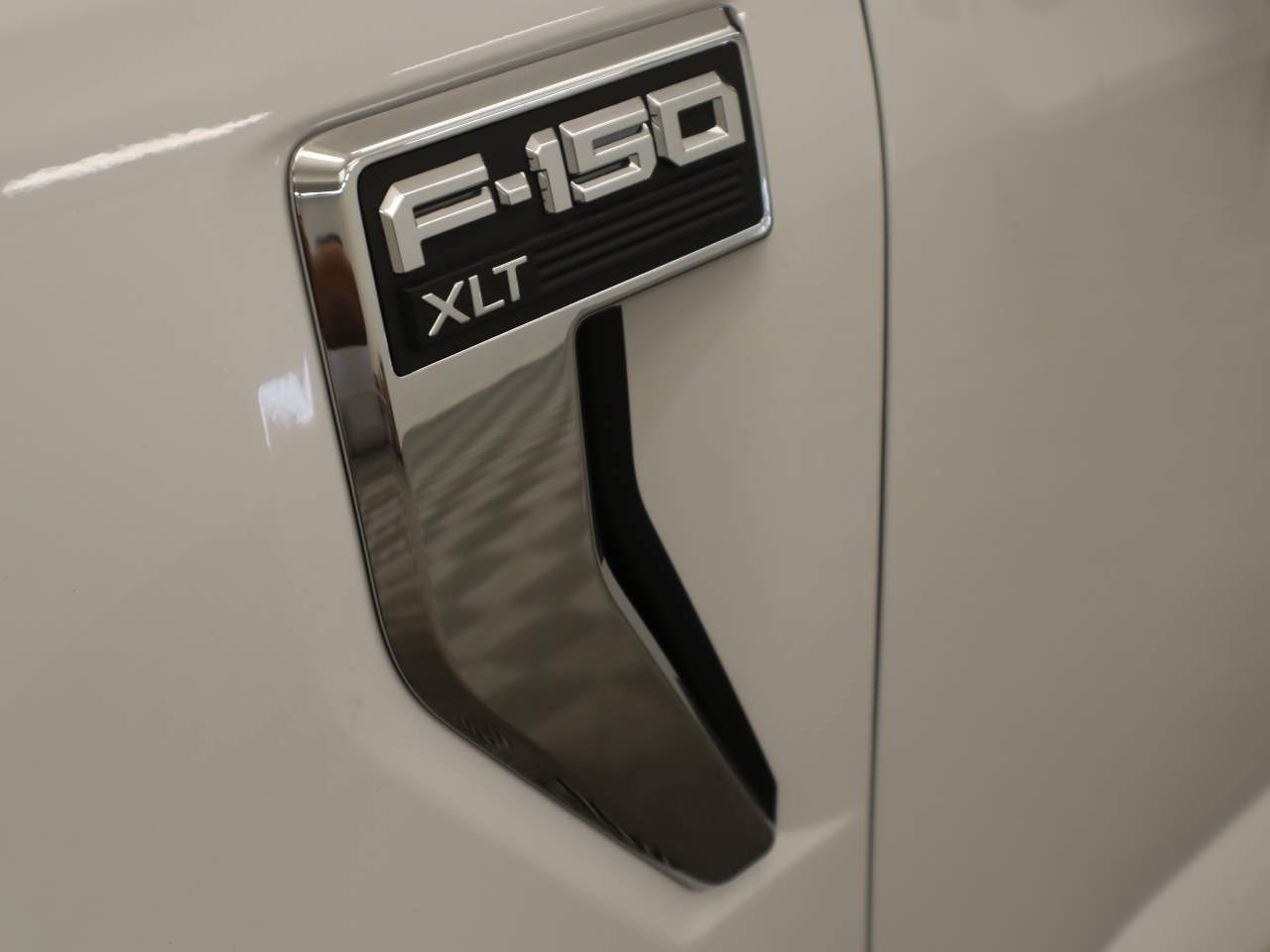 2024 Ford F-150 SuperCrew XLT