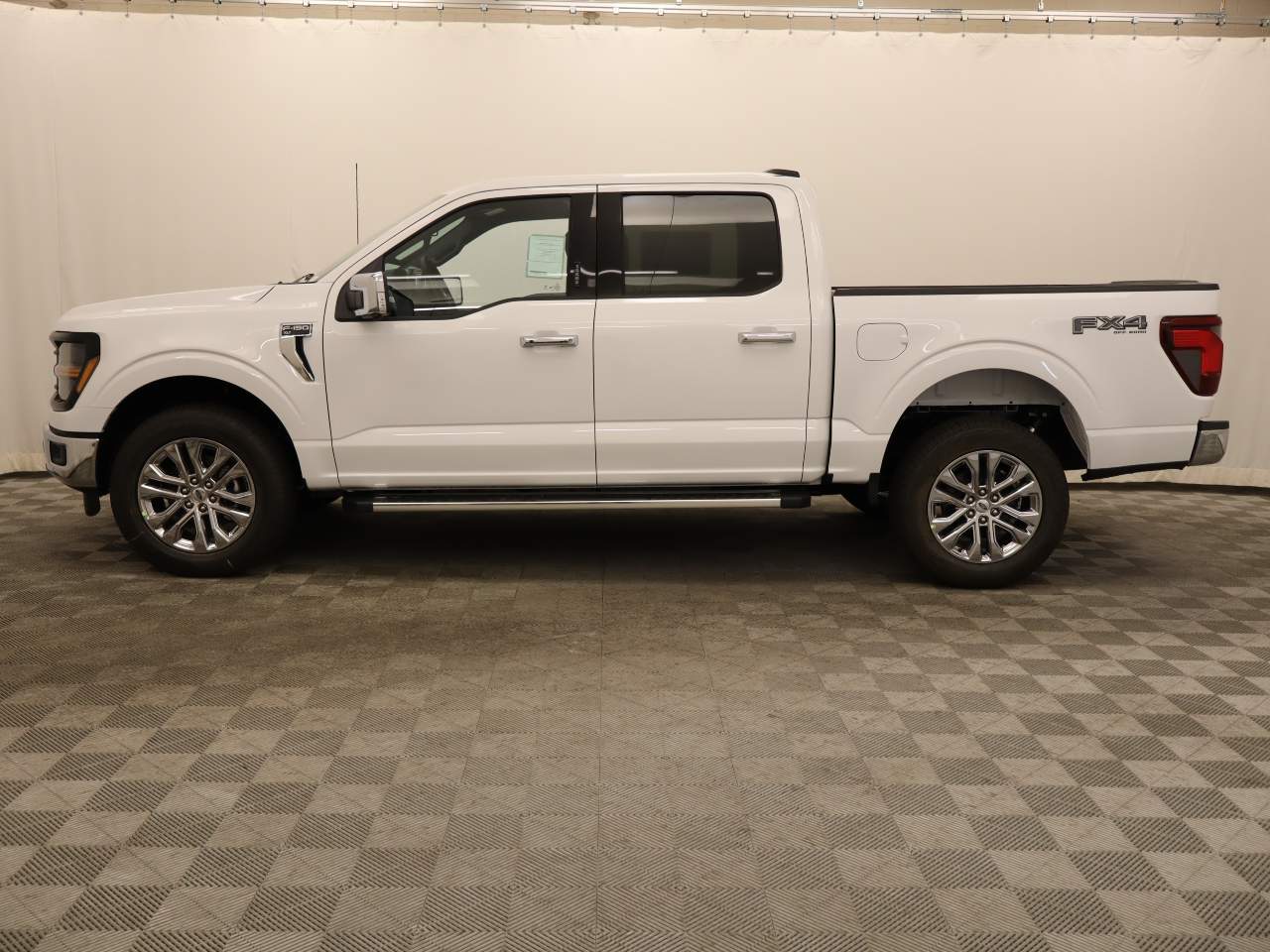 2024 Ford F-150 SuperCrew XLT