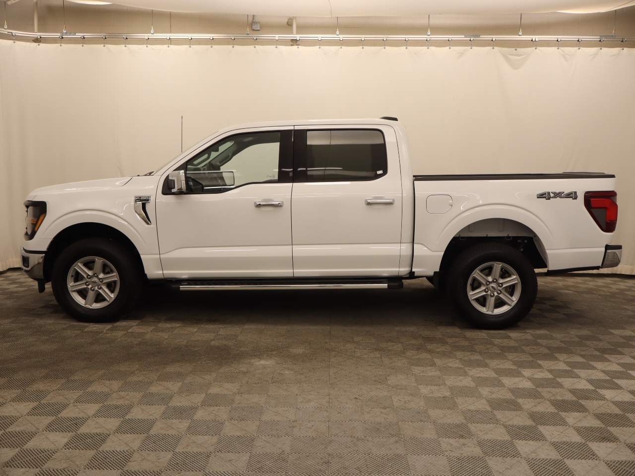 2025 Ford F-150 SuperCrew XLT