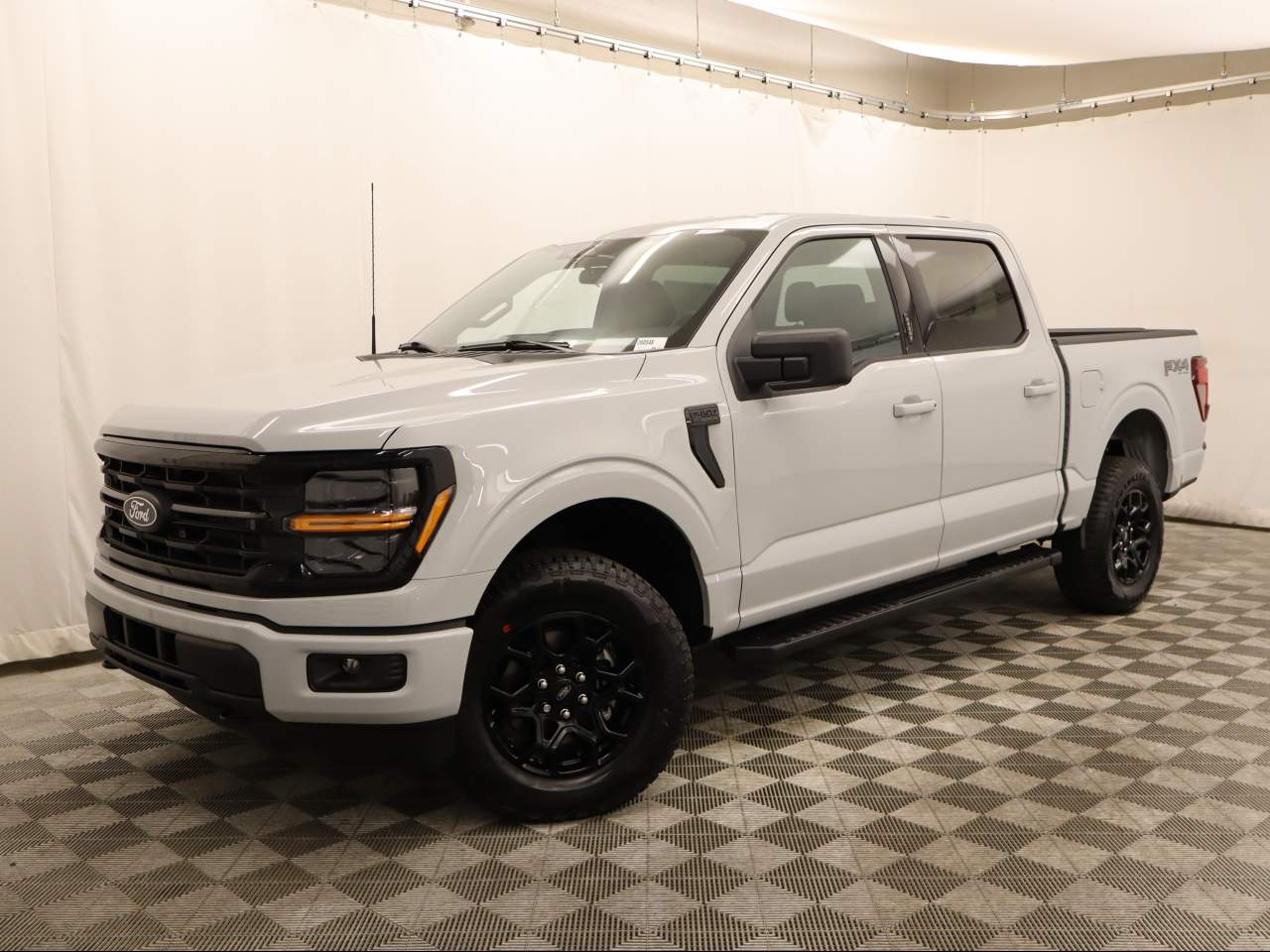 2026 Ford F-150 SuperCrew XLT