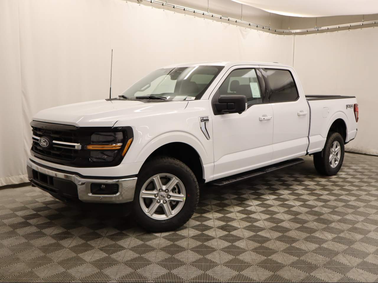 2026 Ford F-150 SuperCrew XLT