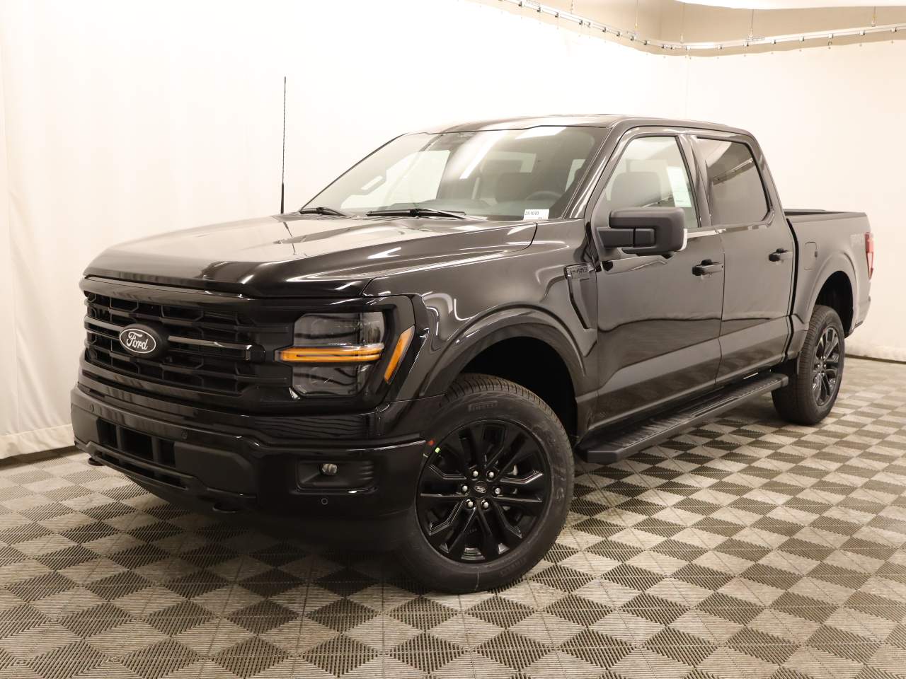 2026 Ford F-150 SuperCrew XLT