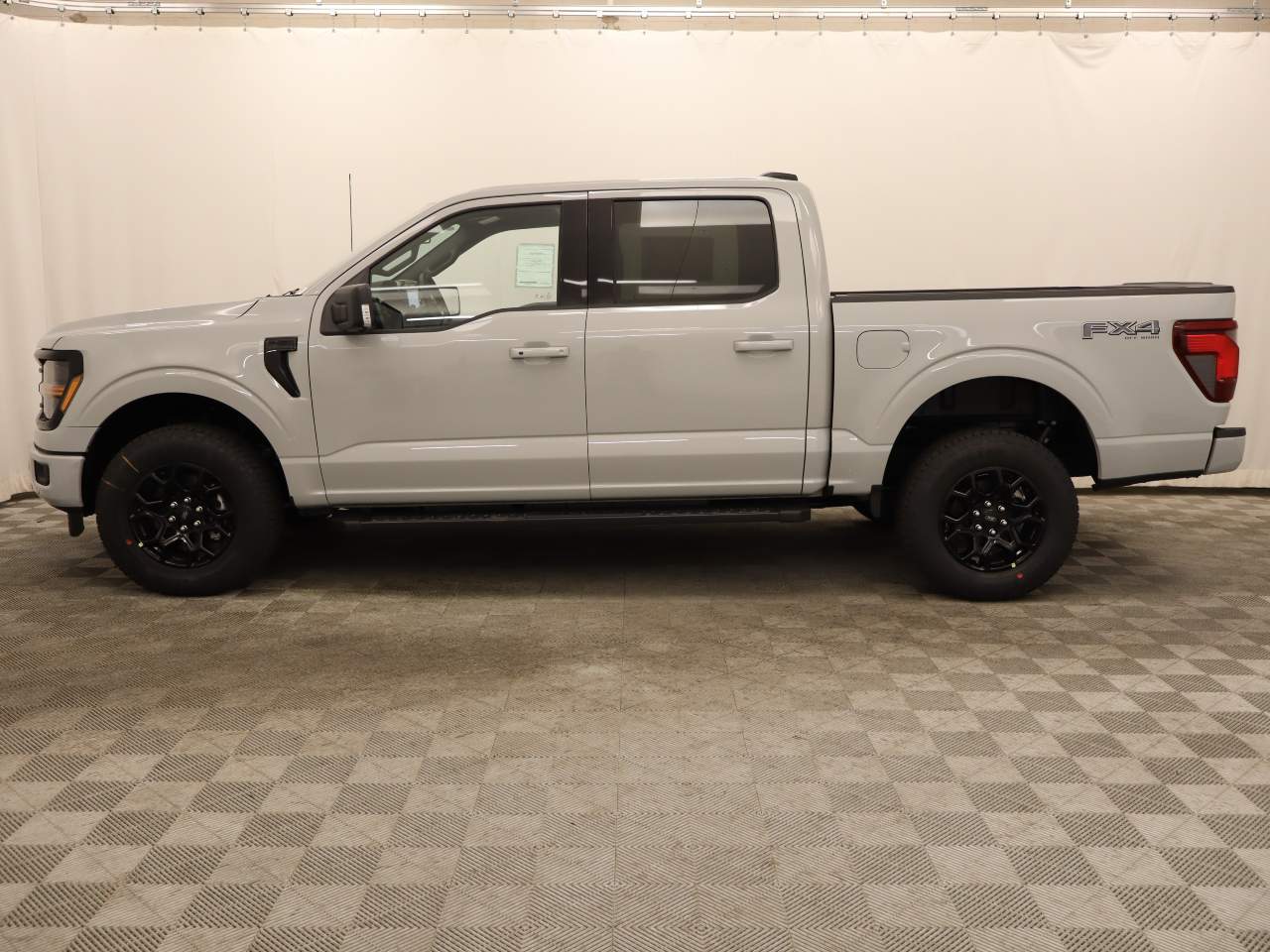 2026 Ford F-150 SuperCrew XLT