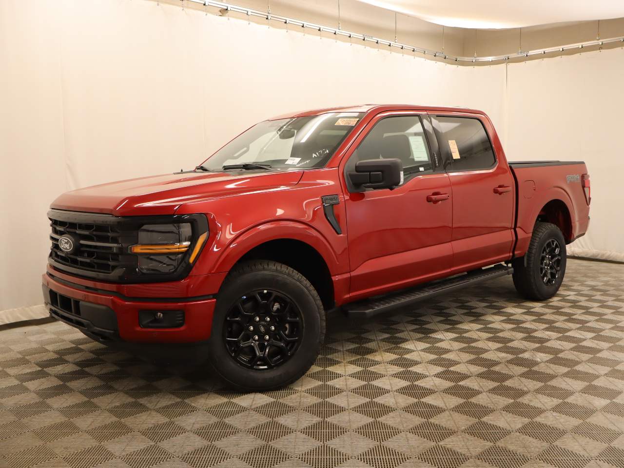 2024 Ford F-150 SuperCrew XLT