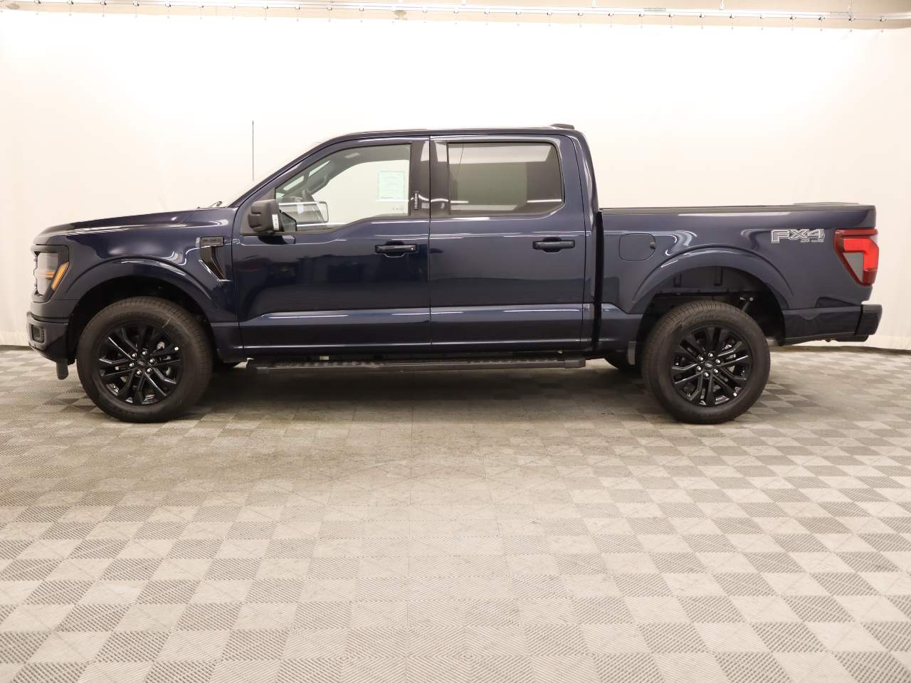 2024 Ford F-150 SuperCrew XLT