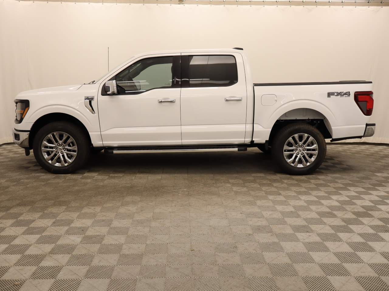 2024 Ford F-150 SuperCrew XLT