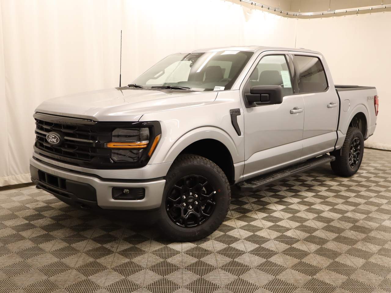 2026 Ford F-150 SuperCrew XLT
