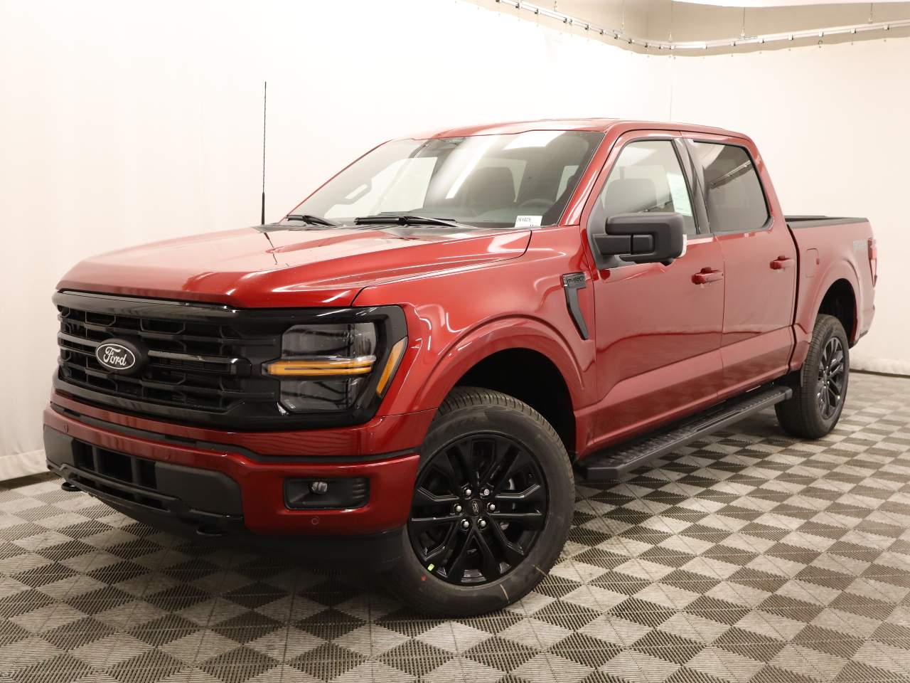 2026 Ford F-150 SuperCrew XLT