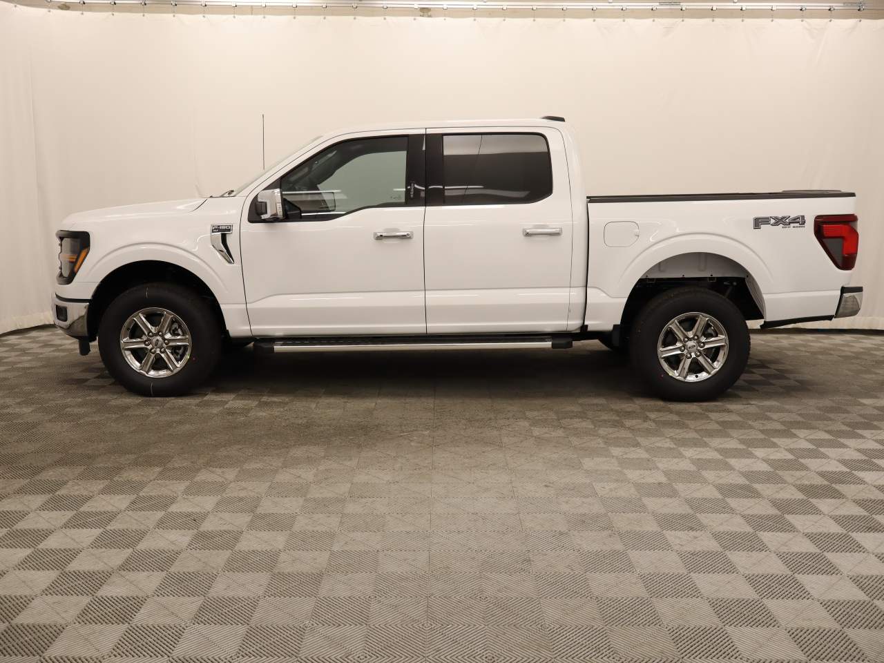 2024 Ford F-150 SuperCrew XLT