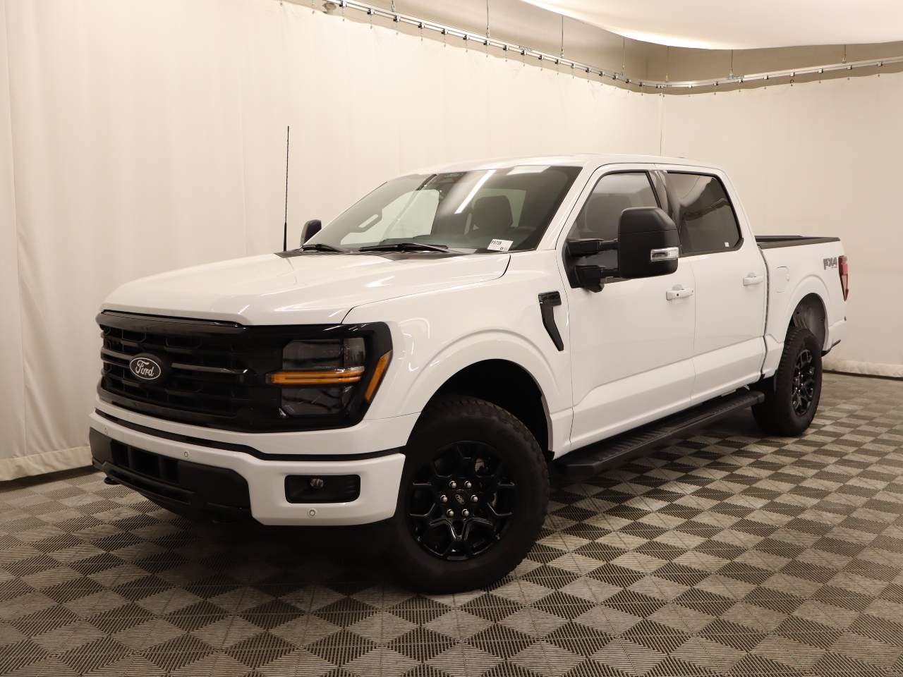 2025 Ford F-150 XLT Crew Cab