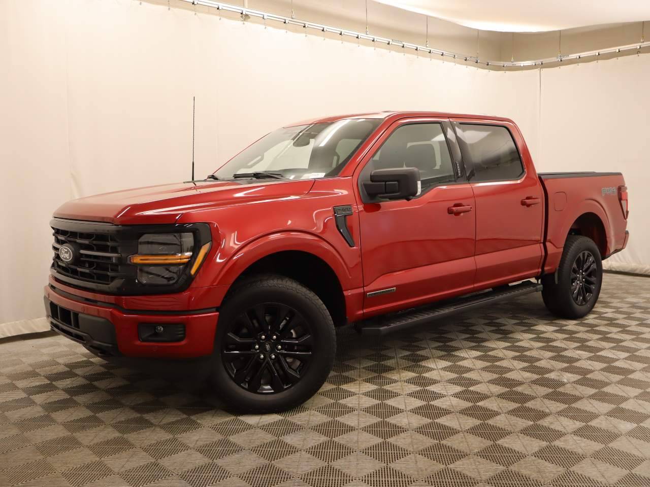 2024 Ford F-150 SuperCrew XLT