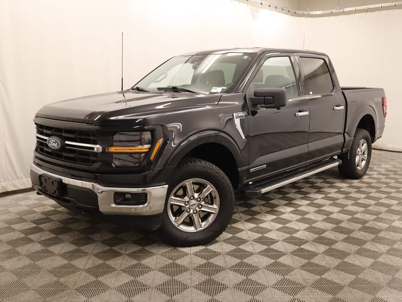 2024 Ford F-150 XLT Crew Cab