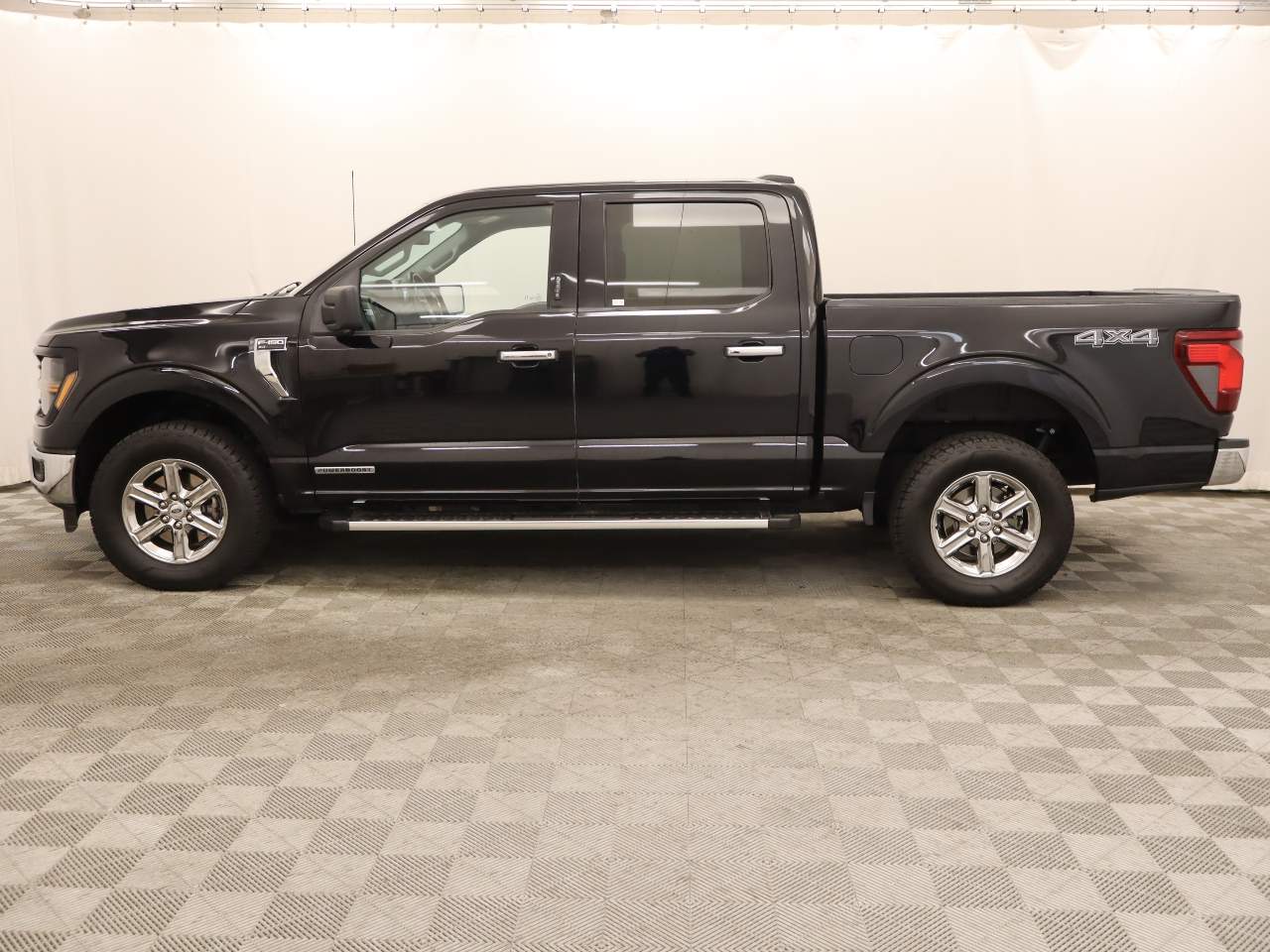 2024 Ford F-150 XLT Crew Cab