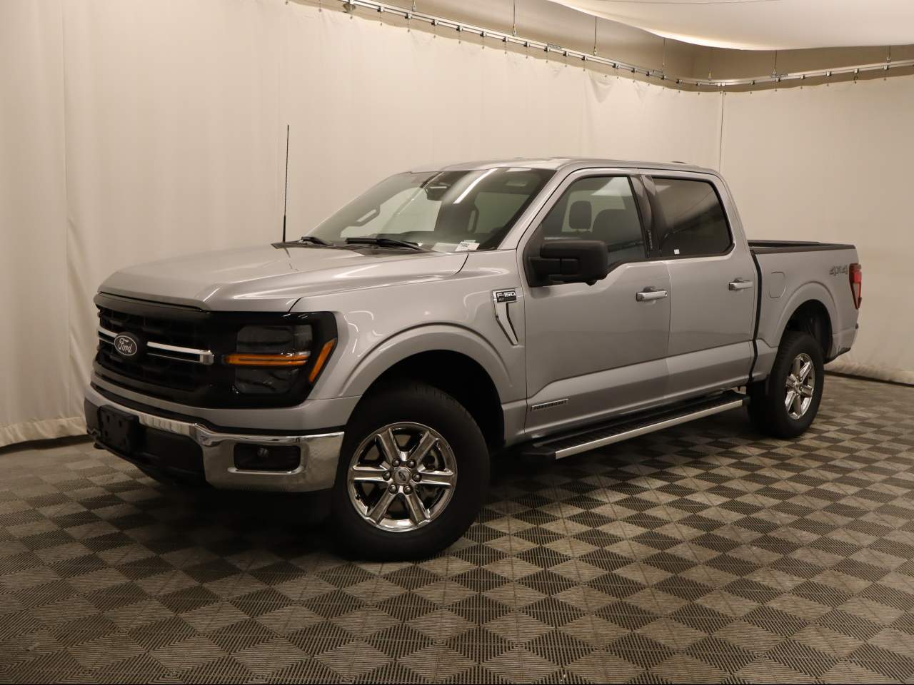 2024 Ford F-150 XLT Crew Cab