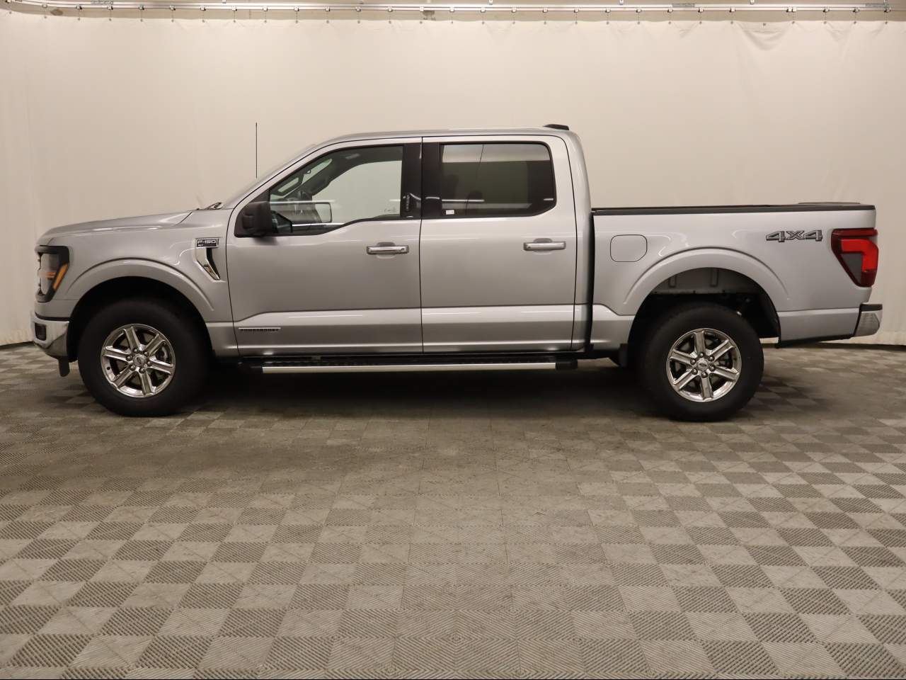 2024 Ford F-150 XLT Crew Cab