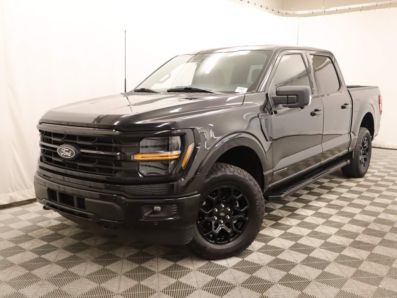 2024 Ford F-150 XLT Crew Cab