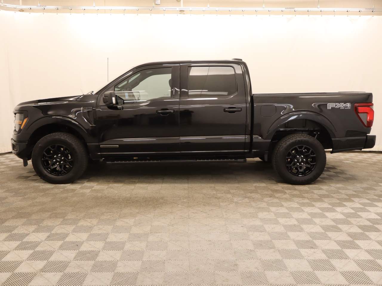 2024 Ford F-150 XLT Crew Cab