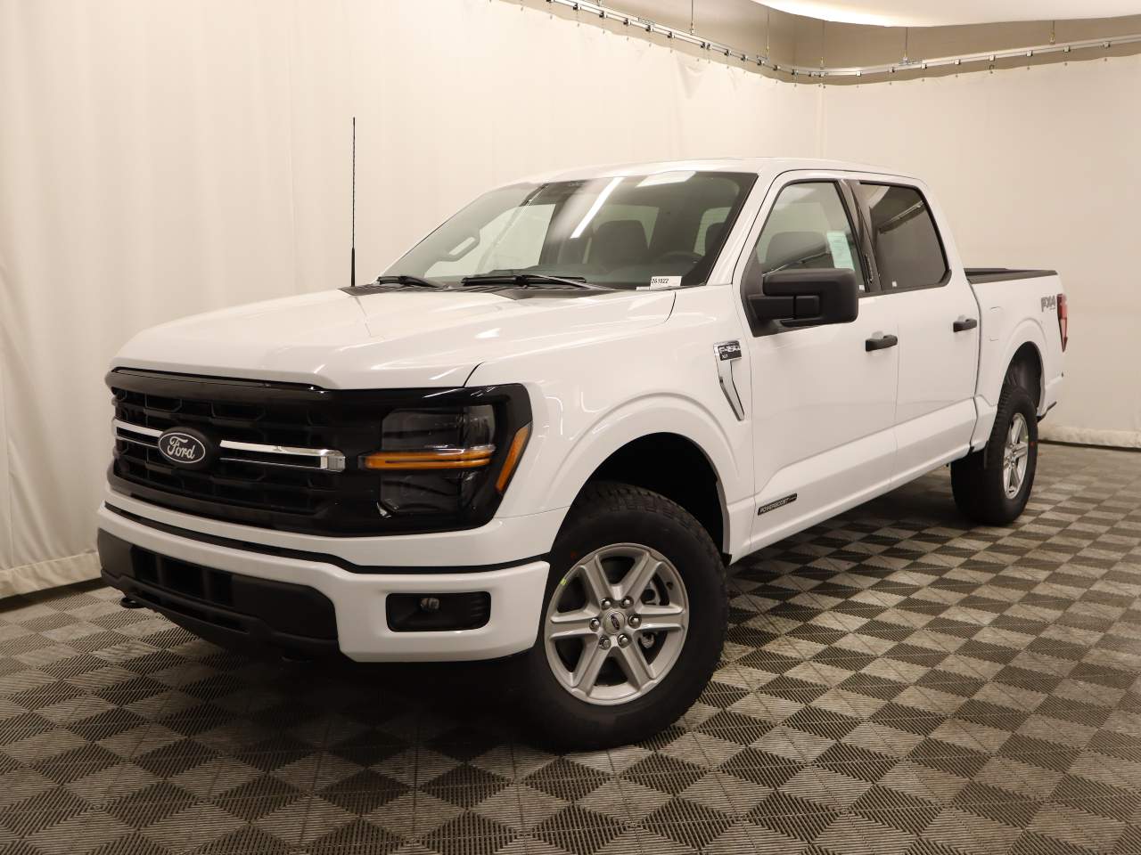 2026 Ford F-150 SuperCrew XLT