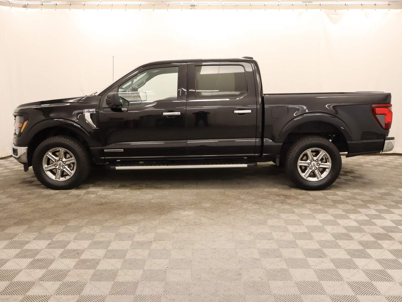2024 Ford F-150 XLT Crew Cab