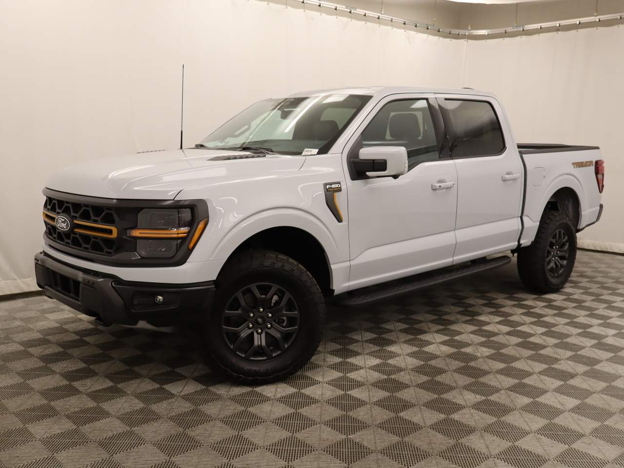 2025 Ford F-150 SuperCrew Tremor