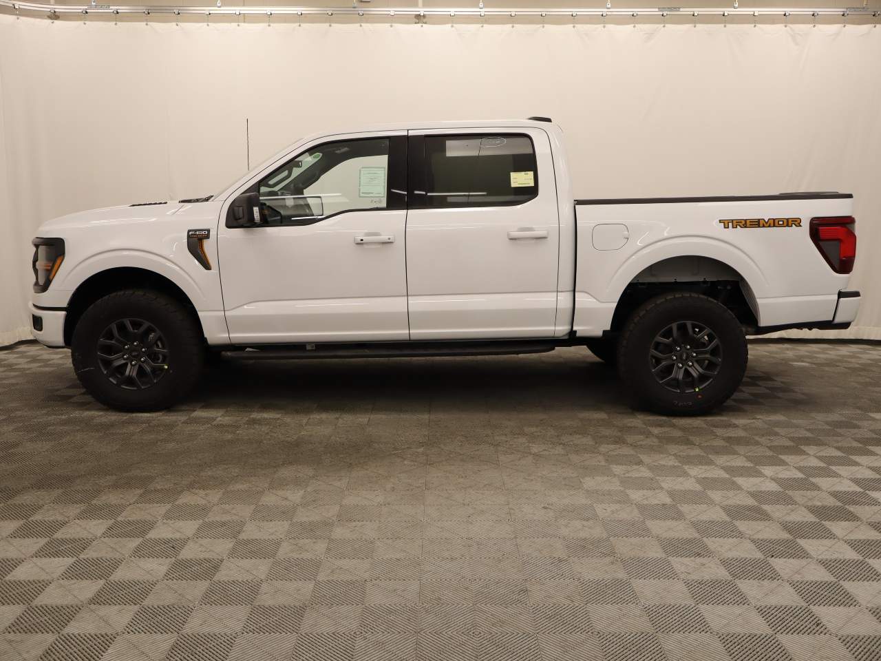 2025 Ford F-150 SuperCrew Tremor