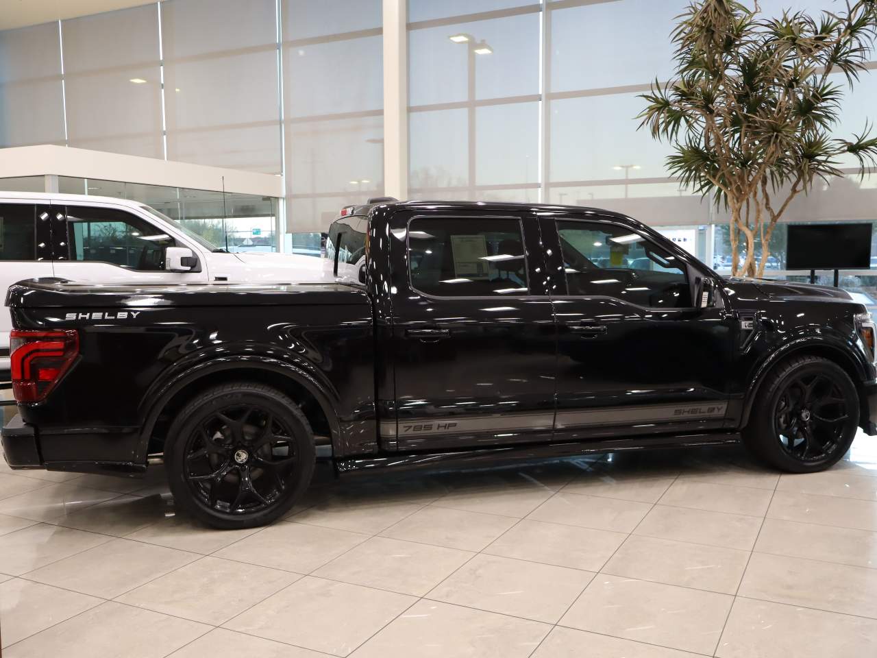 2024 Ford F-150 SuperCrew Lariat