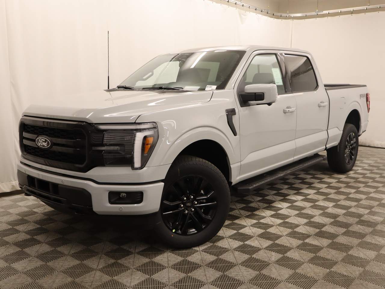 2026 Ford F-150 SuperCrew Lariat