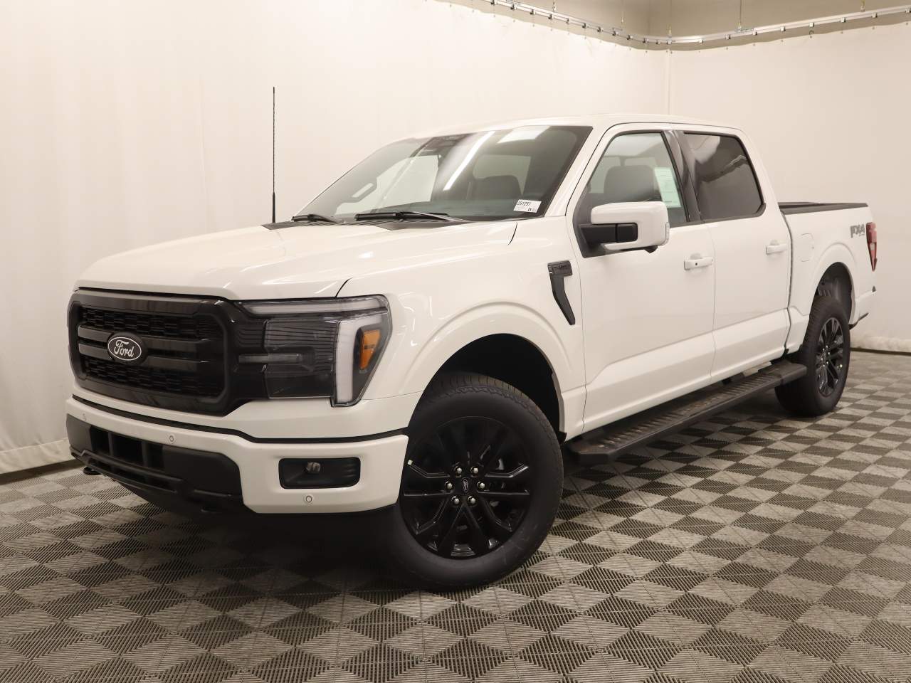 2025 Ford F-150 SuperCrew Lariat