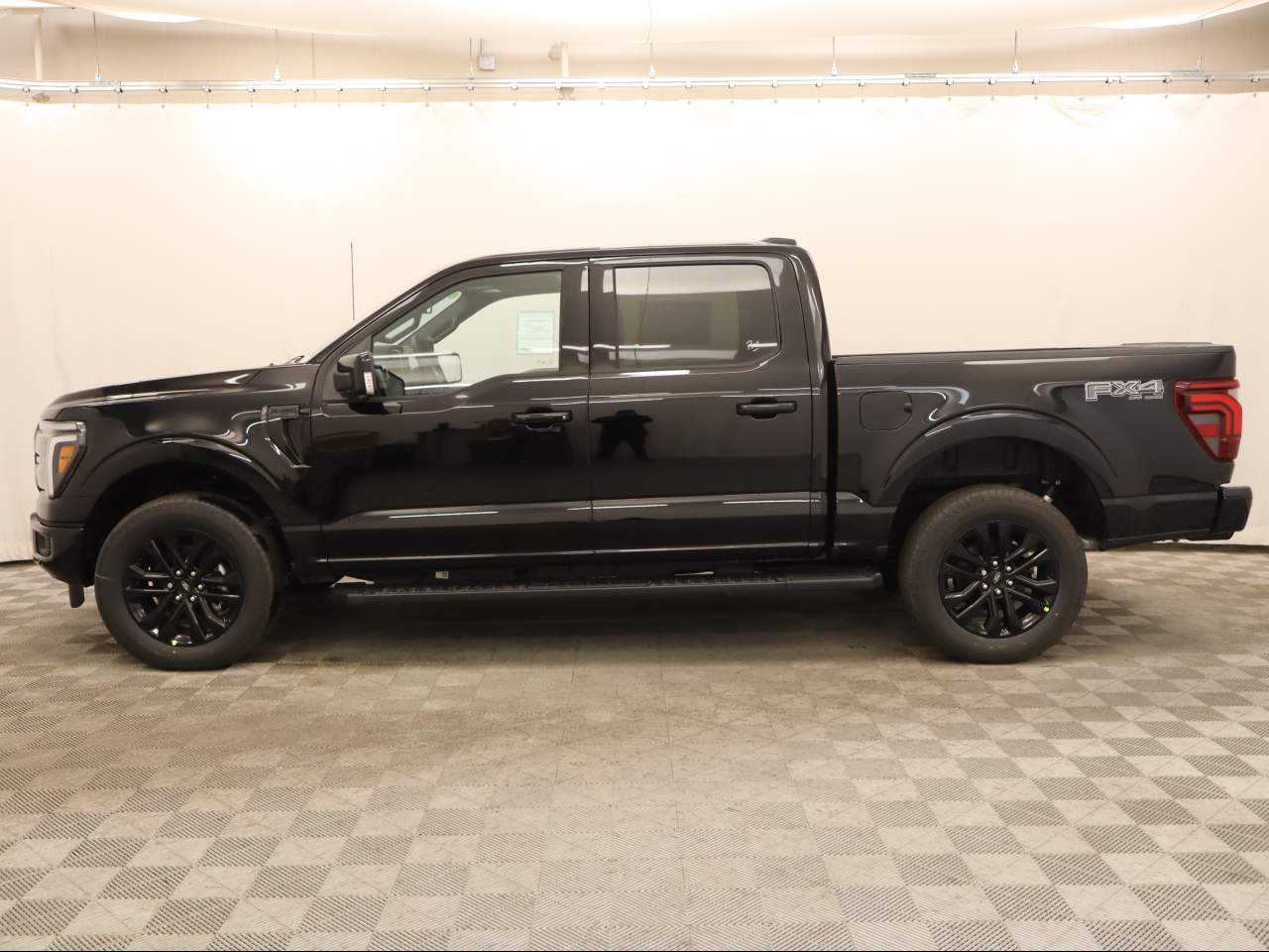 2025 Ford F-150 SuperCrew Lariat