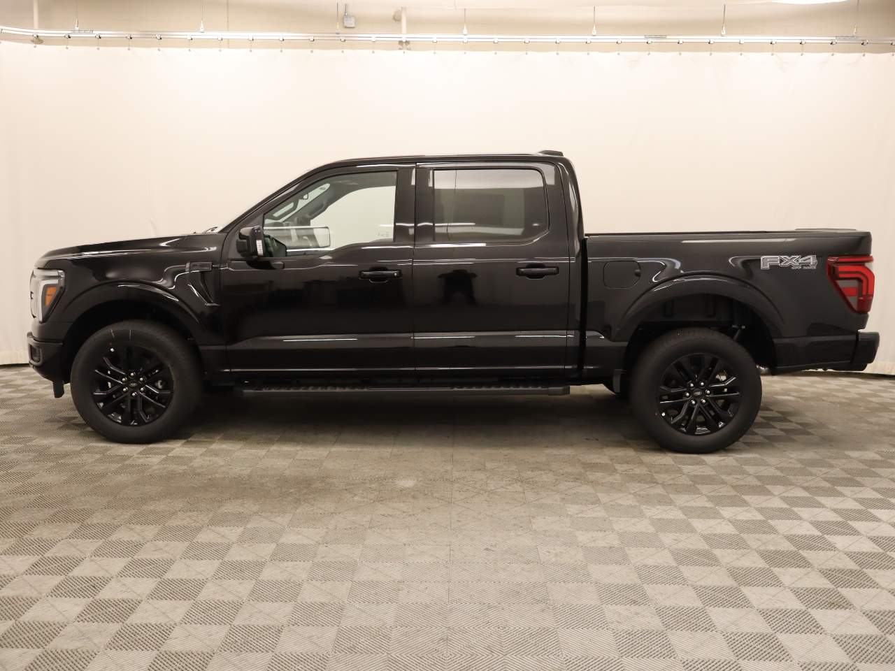 2025 Ford F-150 SuperCrew Lariat