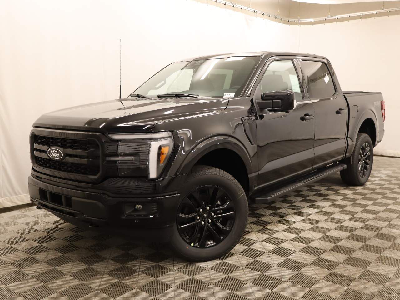 2026 Ford F-150 SuperCrew Lariat