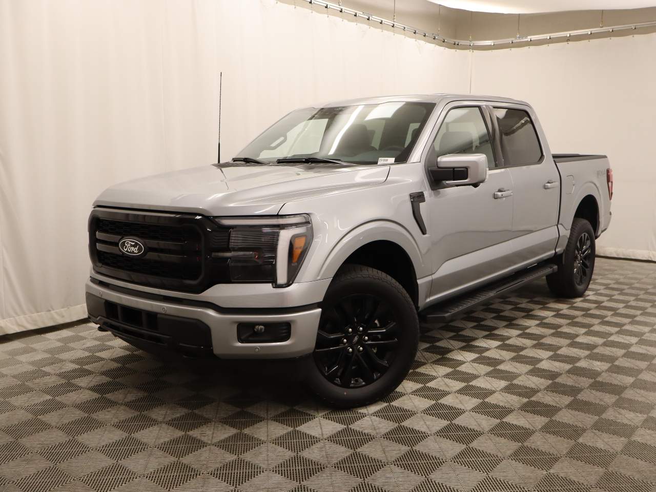 2025 Ford F-150 SuperCrew Lariat