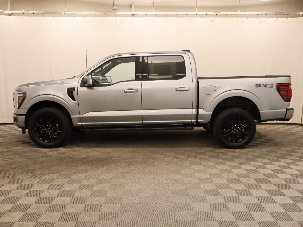 2025 Ford F-150 SuperCrew Lariat