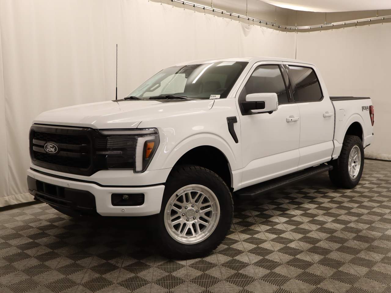 2026 Ford F-150 SuperCrew Lariat