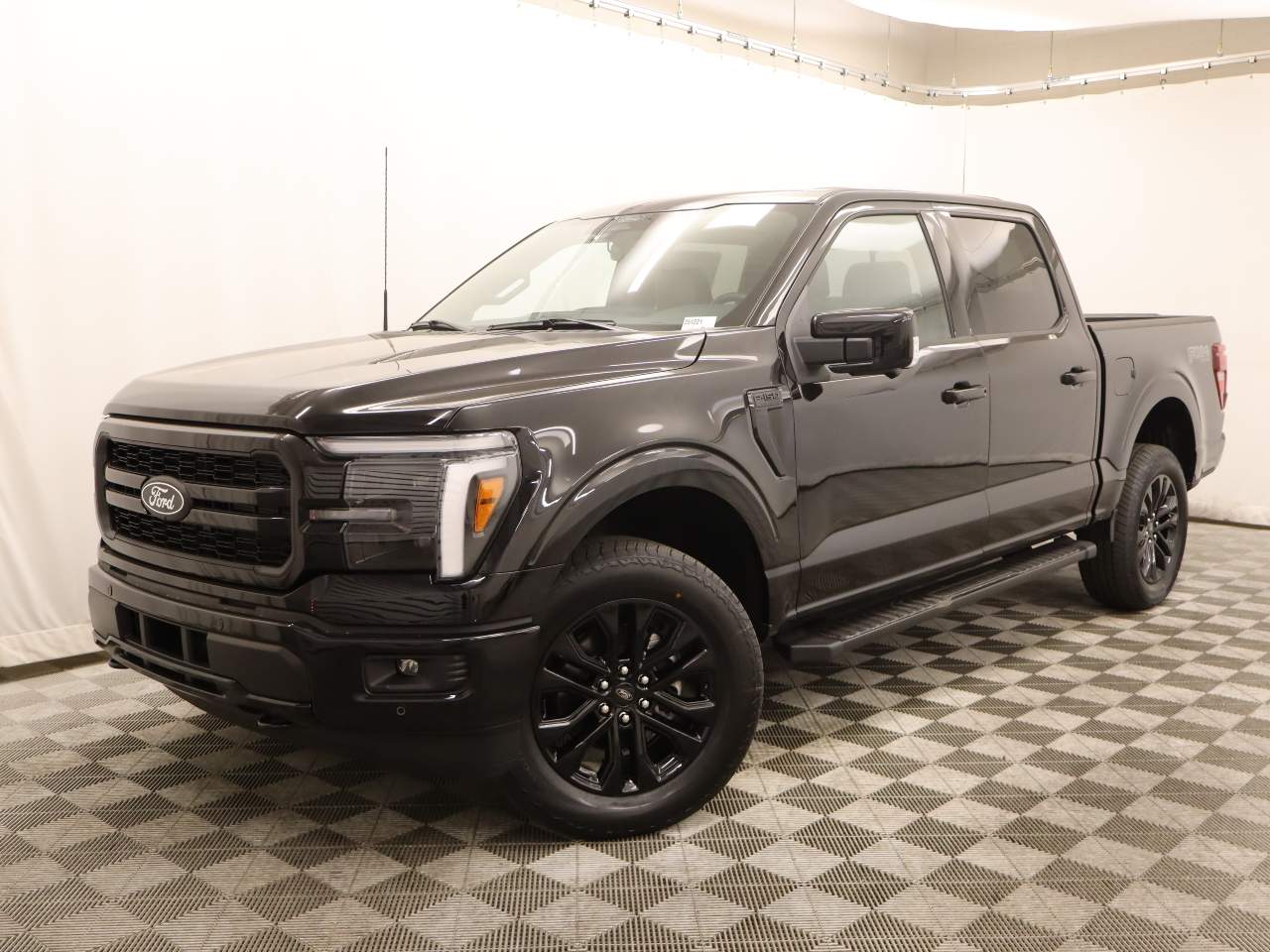 2025 Ford F-150 SuperCrew Lariat