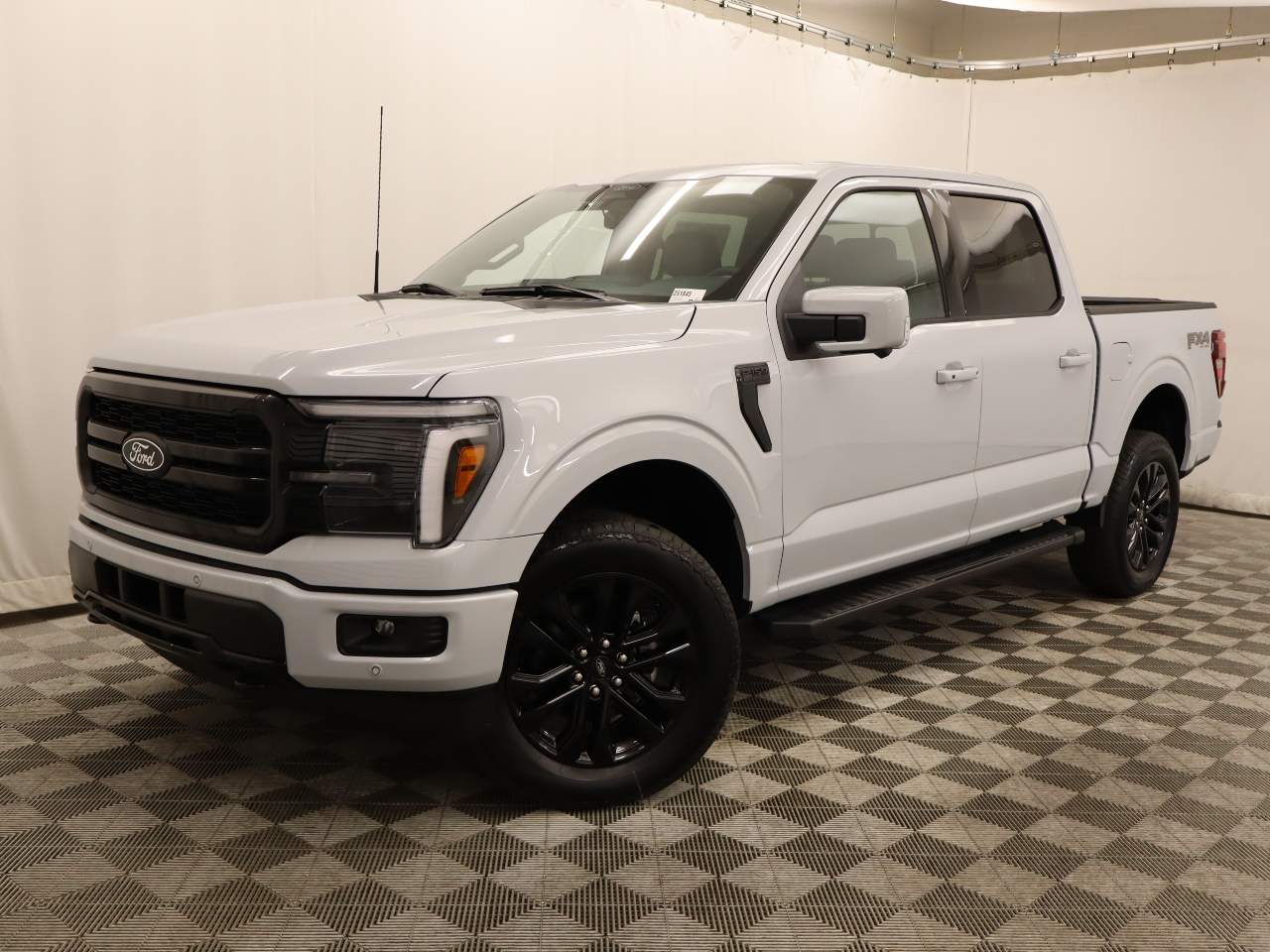 2025 Ford F-150 SuperCrew Lariat