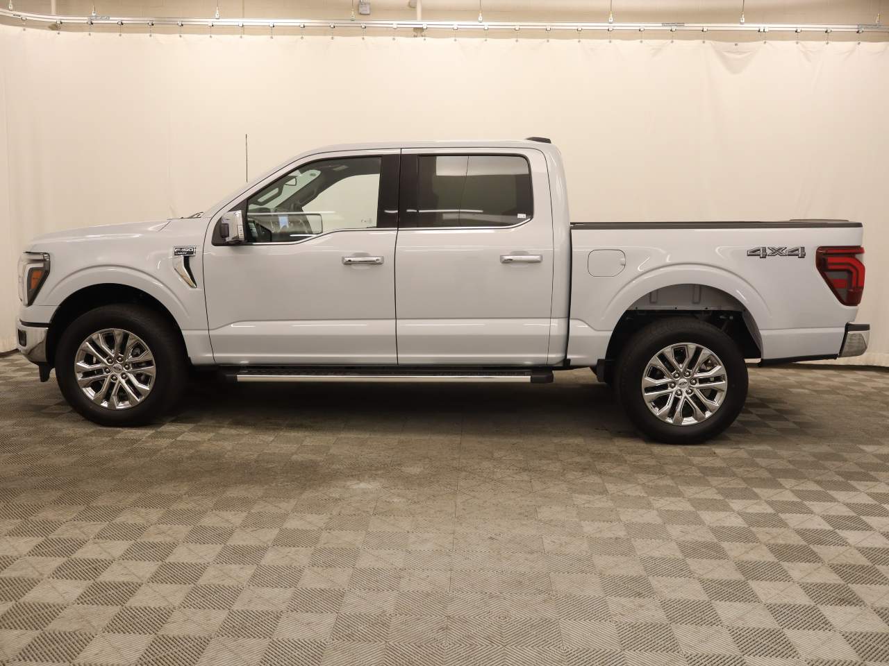 2025 Ford F-150 SuperCrew Lariat