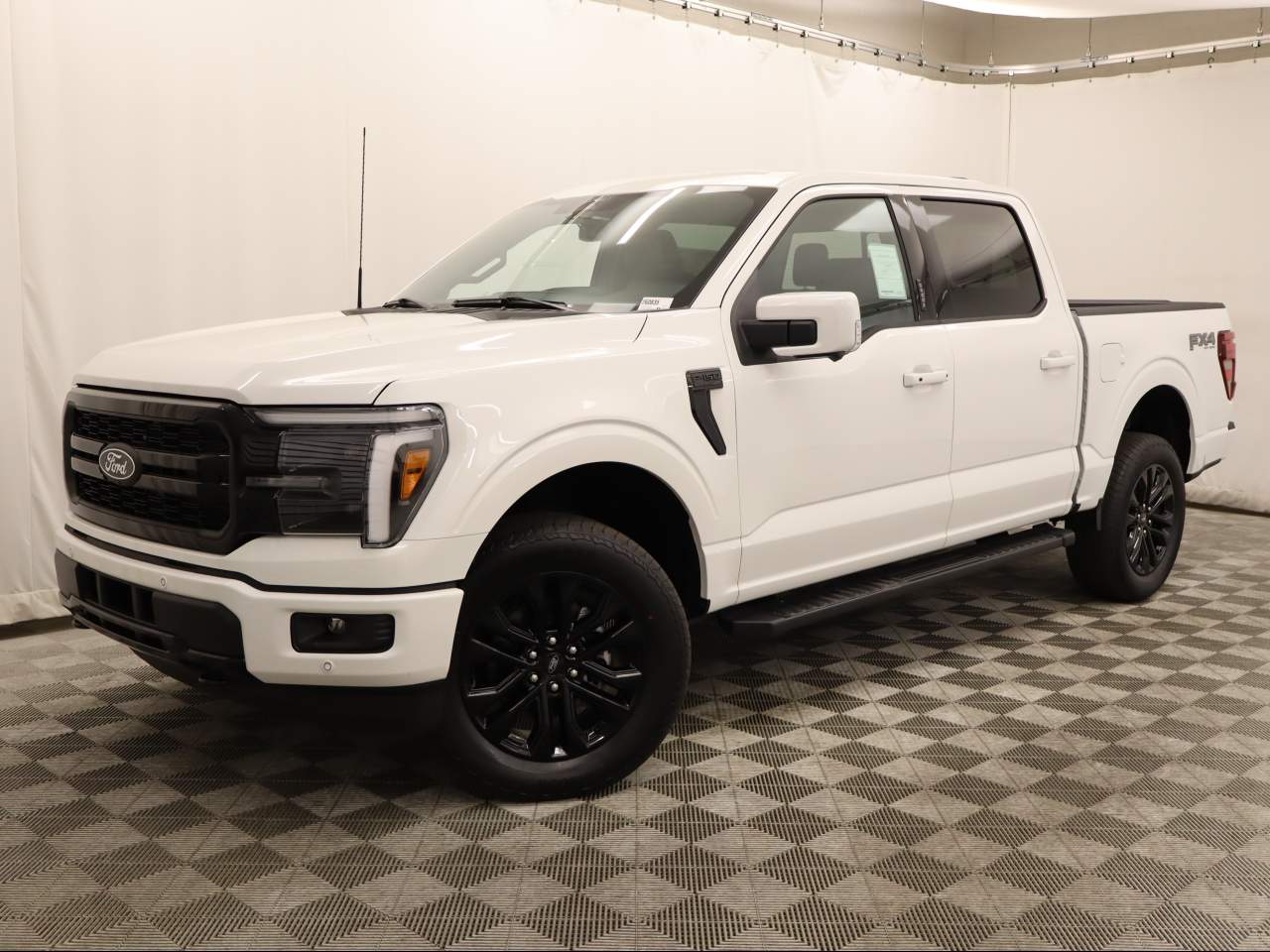 2026 Ford F-150 SuperCrew Lariat