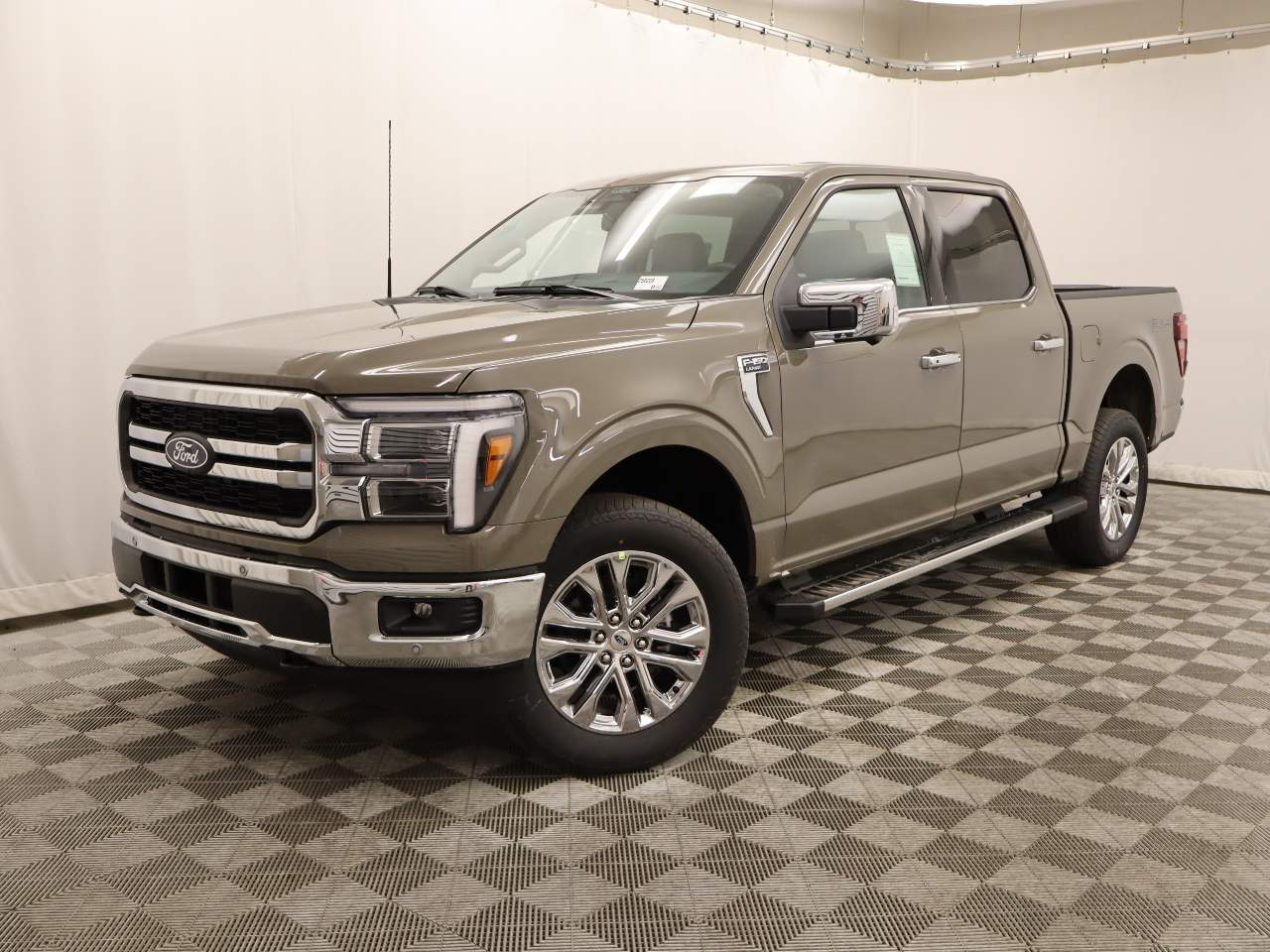 2025 Ford F-150 SuperCrew Lariat